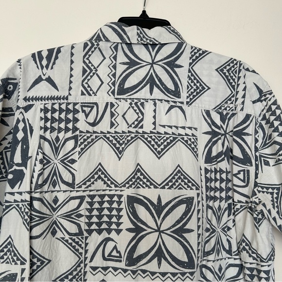 Quiksilver Waterman Tailored Fit Hawaiian Aloha Shirt - Picture 12 of 12